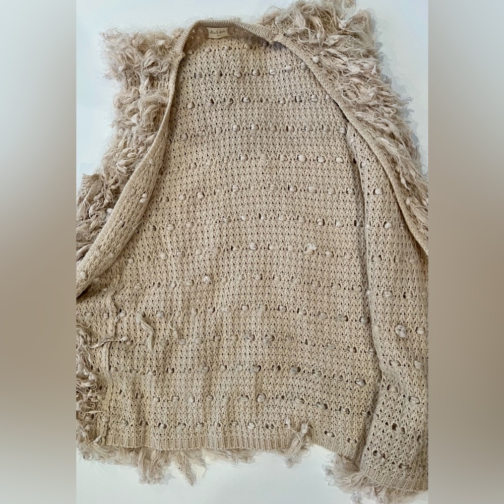 Altar’d State 70’s Style Yarn Vest Boho Cowgirl Shaggy Beige Cream Medium - Picture 10 of 13